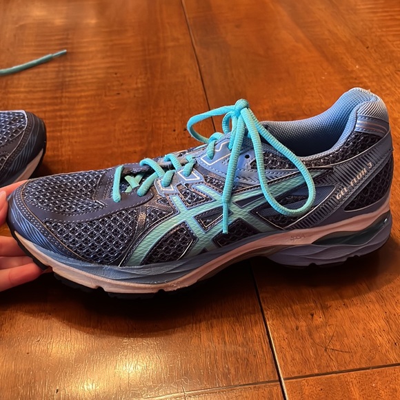 Asics Running Shoes - Picture 8 of 12